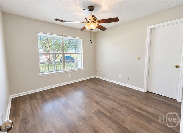 61 Whippoorwill Lane W, Richmond Hill, GA 31324