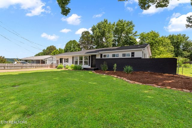 1314 E Walnut Grove Drive, Knoxville, TN 37918