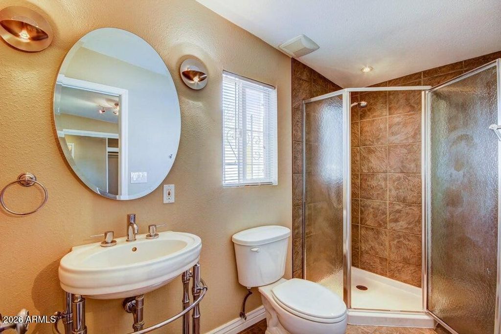 Image 15 of property listing at 2681 N 15TH Street, Phoenix, AZ 85006
