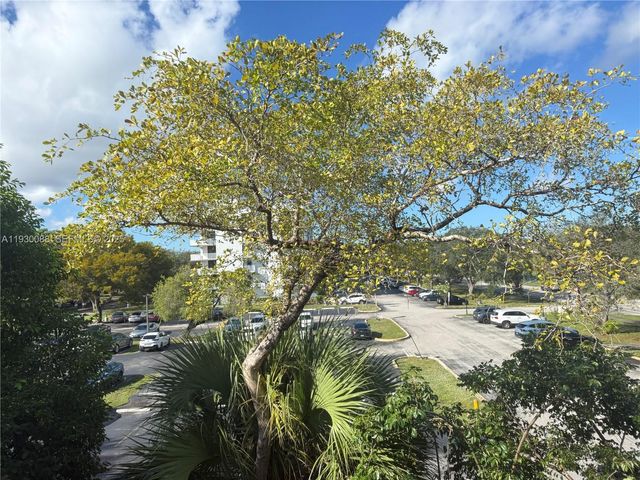 900 Tallwood Ave 306, Hollywood, FL 33021