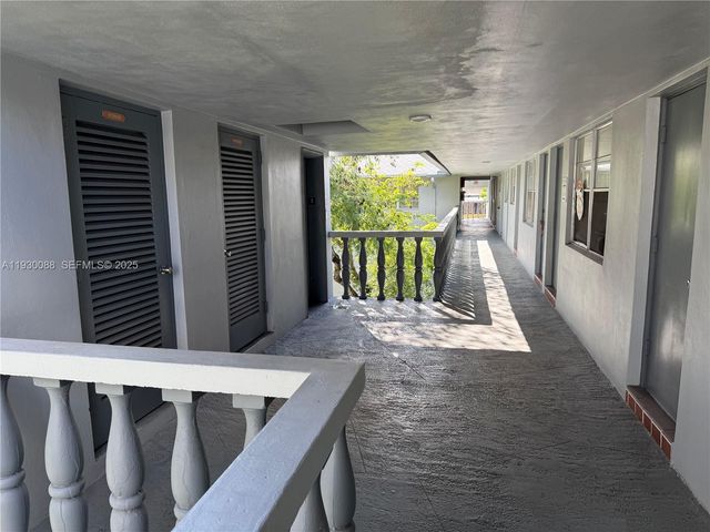 900 Tallwood Ave 306, Hollywood, FL 33021