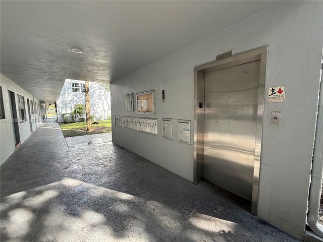 900 Tallwood Ave 306, Hollywood, FL 33021