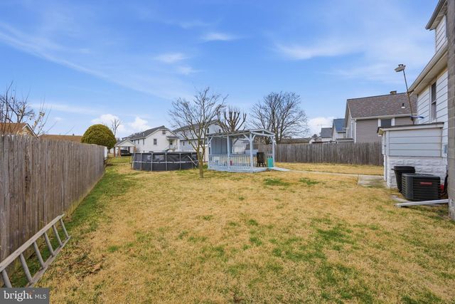 14 BEACH DR, Dundalk, MD 21222