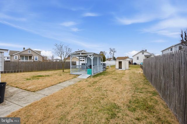 14 BEACH DR, Dundalk, MD 21222
