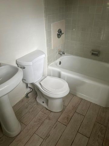 1839 SW 23rd Street, Fort Lauderdale, FL 33315