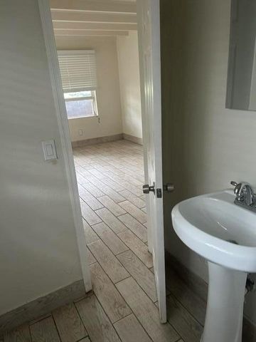 1839 SW 23rd Street, Fort Lauderdale, FL 33315