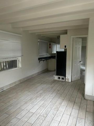 1839 SW 23rd Street, Fort Lauderdale, FL 33315