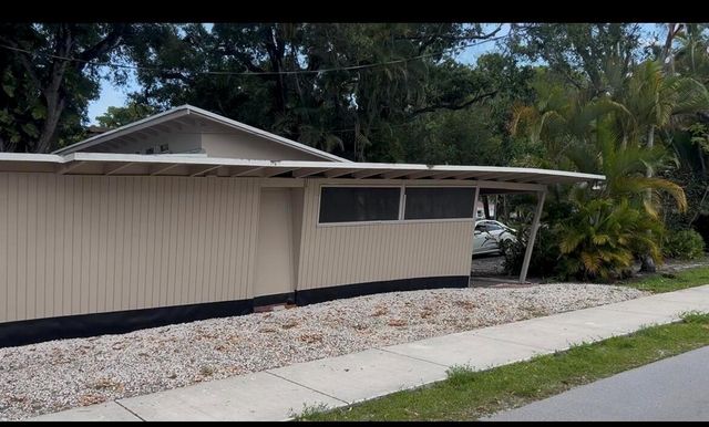 1839 SW 23rd Street, Fort Lauderdale, FL 33315