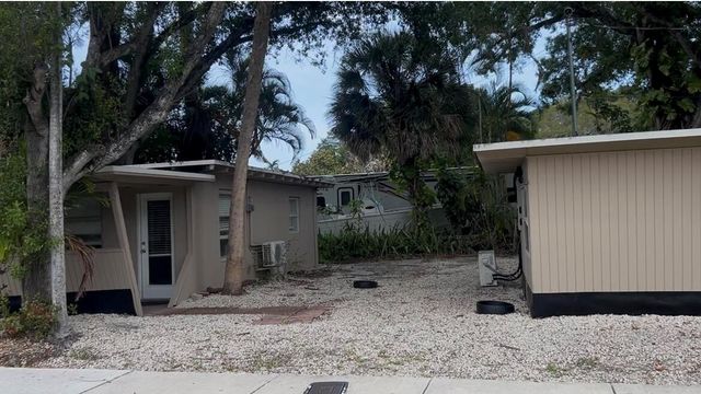 1839 SW 23rd Street, Fort Lauderdale, FL 33315