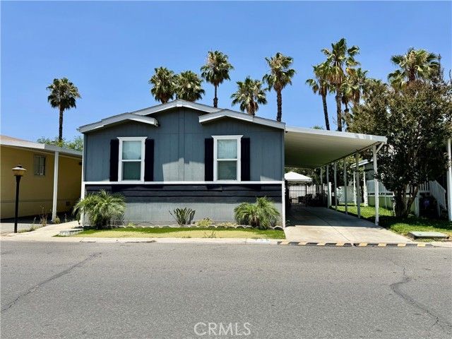 2851 S La Cadena Drive 125, Colton, CA 92324