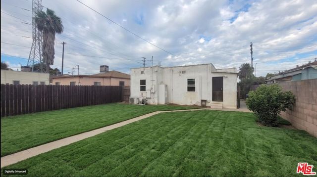 9819 S Hoover Street, Los Angeles, CA 90044