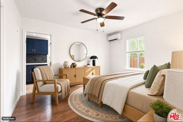9819 S Hoover Street, Los Angeles, CA 90044