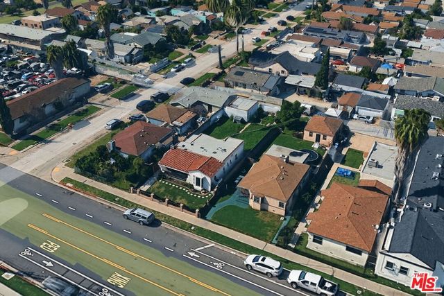 9819 S Hoover Street, Los Angeles, CA 90044