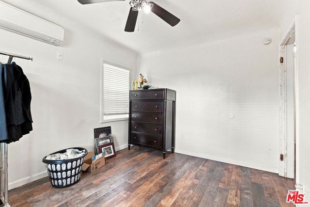9819 S Hoover Street, Los Angeles, CA 90044