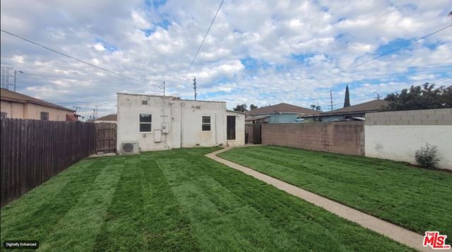 9819 S Hoover Street, Los Angeles, CA 90044