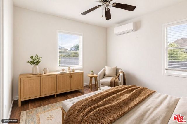 9819 S Hoover Street, Los Angeles, CA 90044