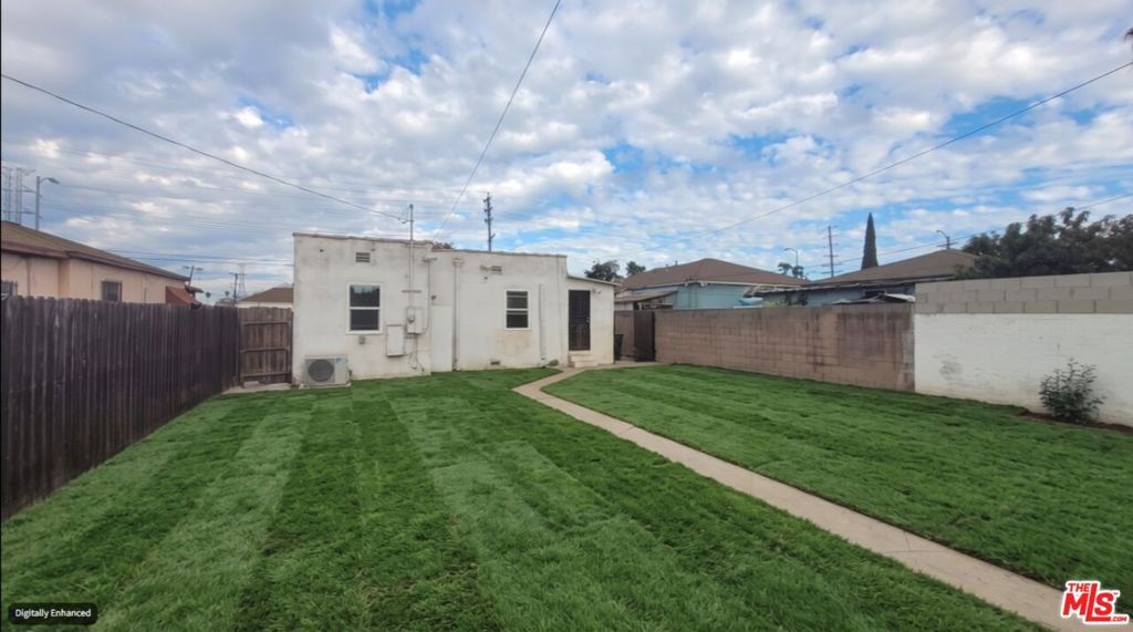 9819 S Hoover Street, Los Angeles, CA 90044 — photo 4