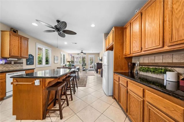 8840 Duval Lane, Hemet, CA 92545