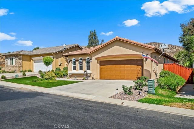 8840 Duval Lane, Hemet, CA 92545