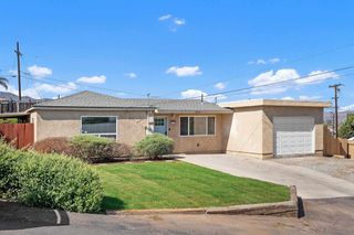 8624 La Butte Ln, Santee, CA 92071