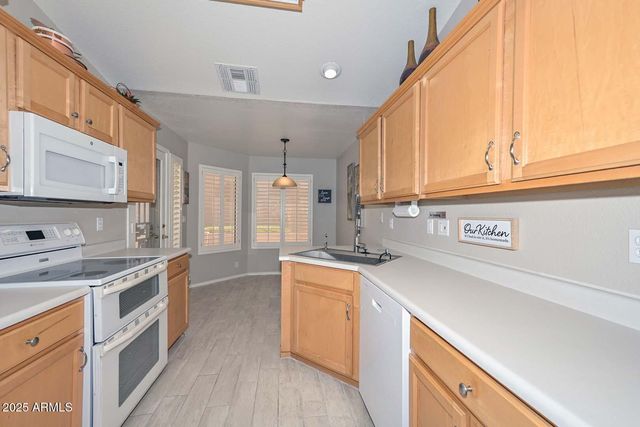 19405 N 83RD Drive, Peoria, AZ 85382