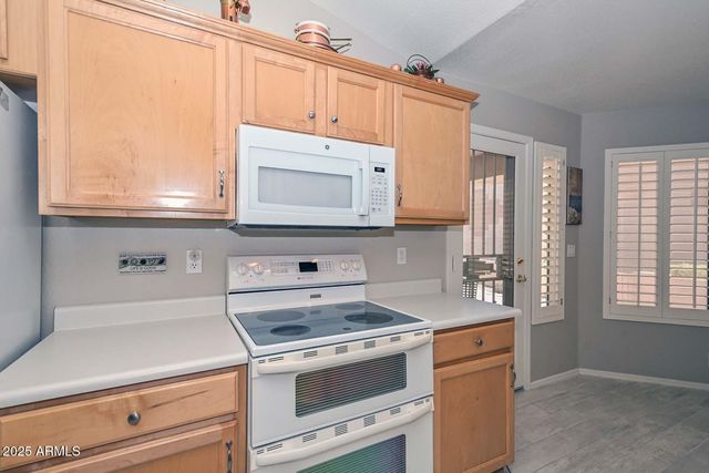 19405 N 83RD Drive, Peoria, AZ 85382