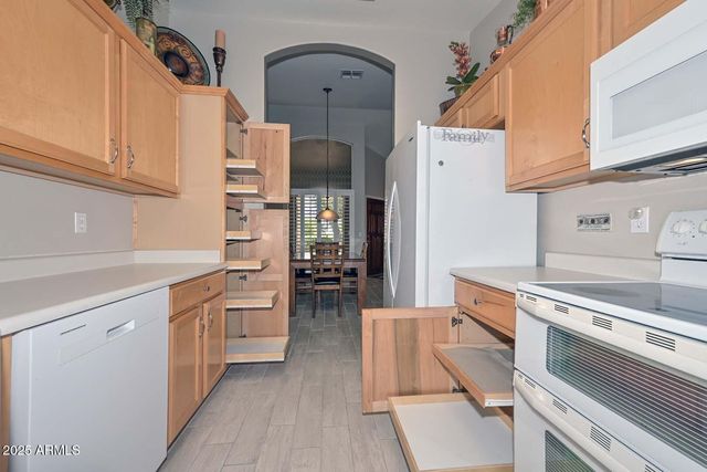 19405 N 83RD Drive, Peoria, AZ 85382