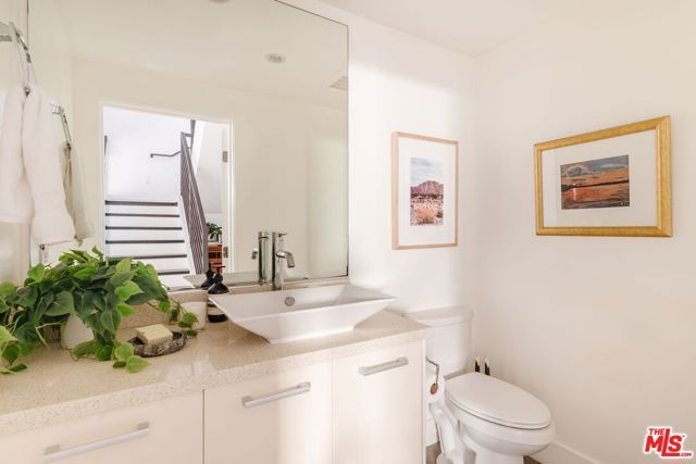 811 19th Street 2, Santa Monica, CA 90403