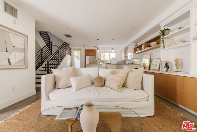 811 19th Street 2, Santa Monica, CA 90403