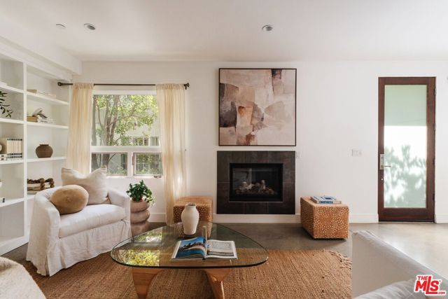 811 19th Street 2, Santa Monica, CA 90403