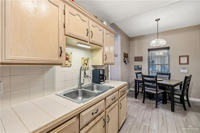 804 Hidden Trace, Weslaco, TX 78599