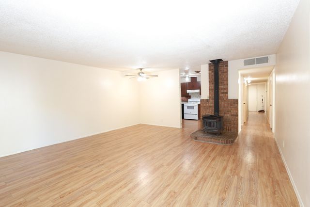 620 Mountain View Avenue NE, Albuquerque, NM 87123