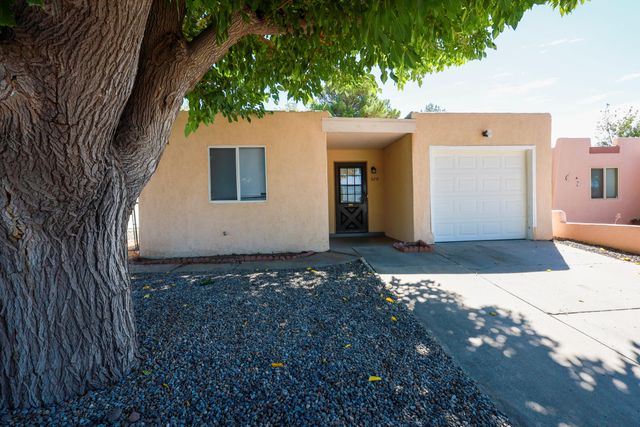 620 Mountain View Avenue NE, Albuquerque, NM 87123