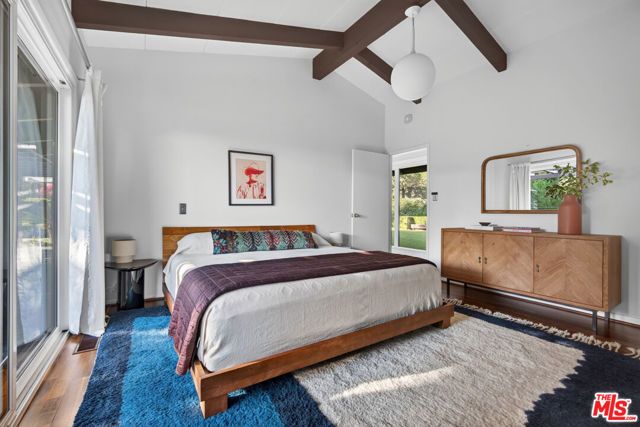 1604 Woodglen Lane, Altadena, CA 91001