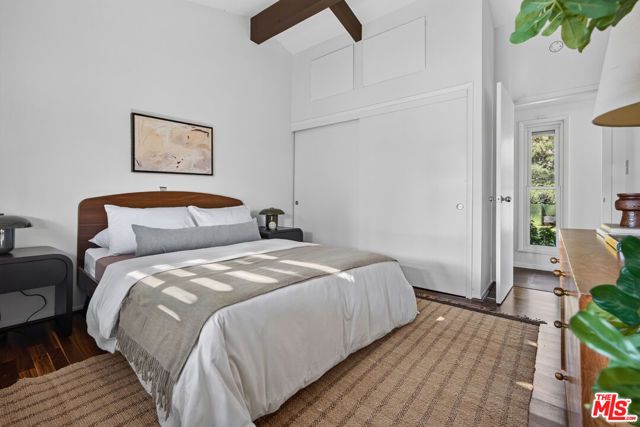 1604 Woodglen Lane, Altadena, CA 91001
