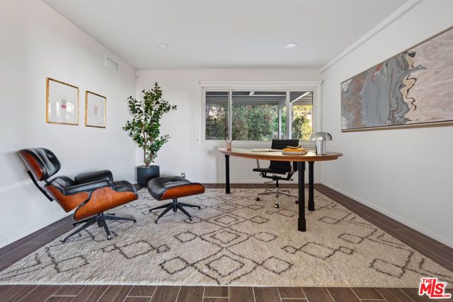 1604 Woodglen Lane, Altadena, CA 91001