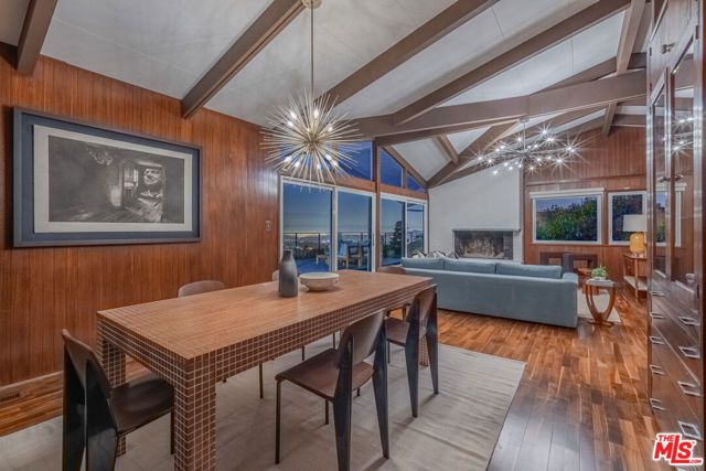 1604 Woodglen Lane, Altadena, CA 91001