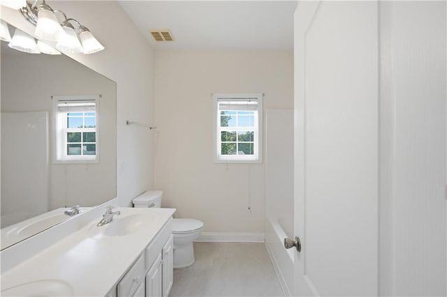 642 Aya Circle, Loganville, GA 30052