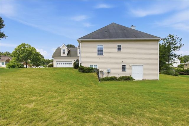 642 Aya Circle, Loganville, GA 30052