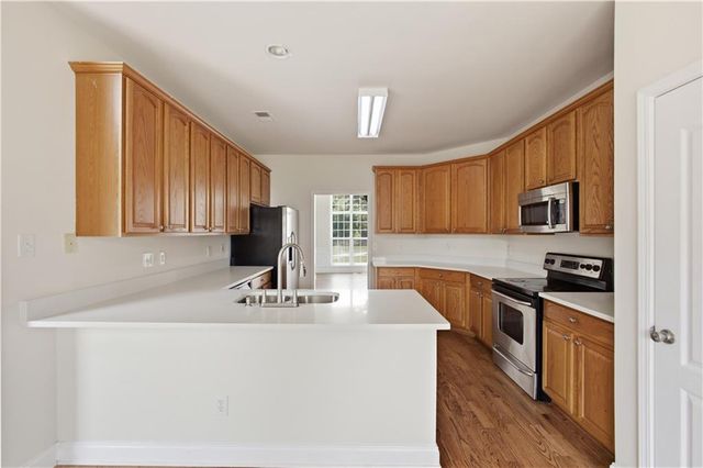 642 Aya Circle, Loganville, GA 30052
