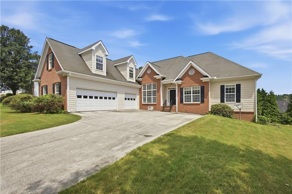 642 Aya Circle, Loganville, GA 30052