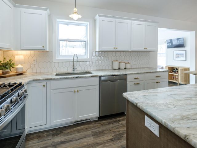 851 Doolittle Court, Oshtemo Twp, MI 49009