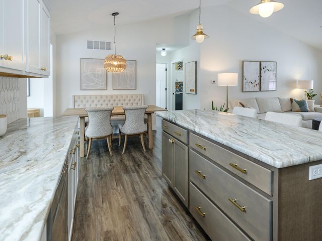 851 Doolittle Court, Oshtemo Twp, MI 49009