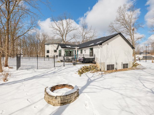 851 Doolittle Court, Oshtemo Twp, MI 49009