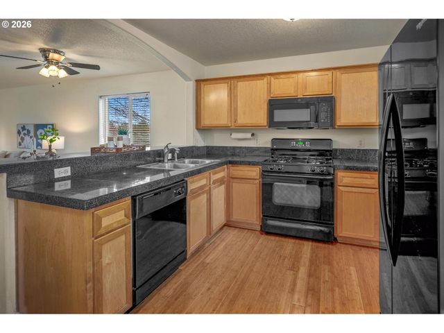 900 Sw 173RD Ave, Beaverton, OR 97006