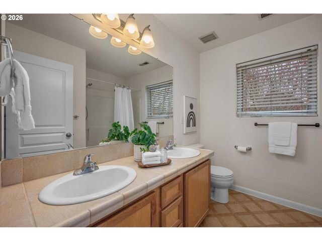 900 Sw 173RD Ave, Beaverton, OR 97006