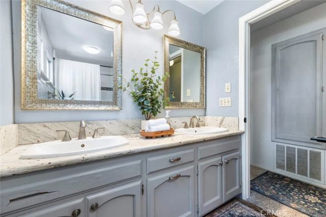 4606 N Kittyhawk Avenue, Sanger, CA 93657