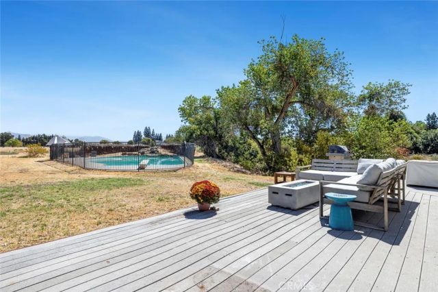 4606 N Kittyhawk Avenue, Sanger, CA 93657