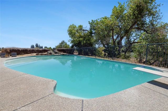 4606 N Kittyhawk Avenue, Sanger, CA 93657