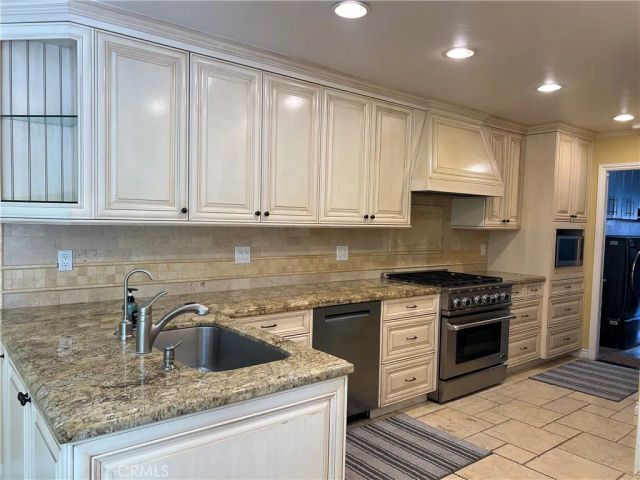 6 PALMENTO Way, Irvine, CA 92612